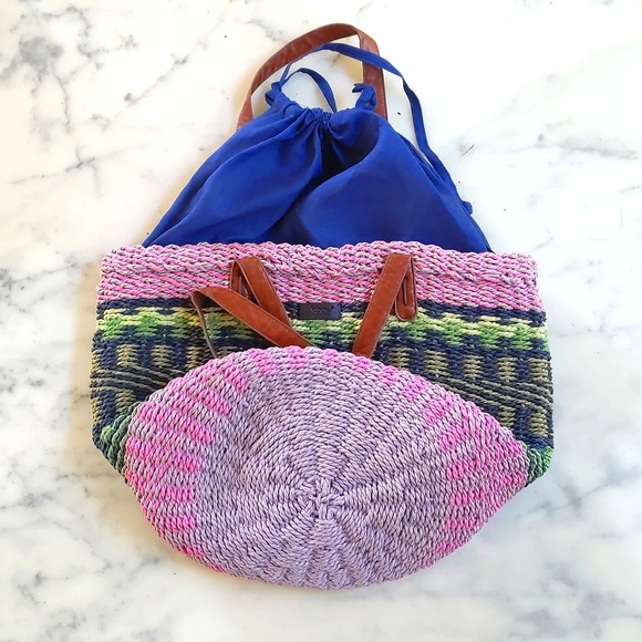 NWOT. Kbas Multi color design straw tote bag with lining and pockets. - Picture 2 of 5